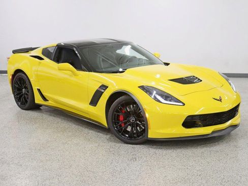 Used 2015 Chevrolet Corvette Z06 w/ 2LZ Preferred Equipment Group image 7