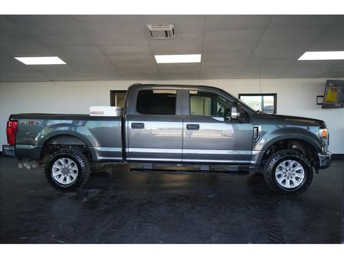 Used 2020 Ford F250 XL w/ STX Appearance Package AWD/4WD image 8