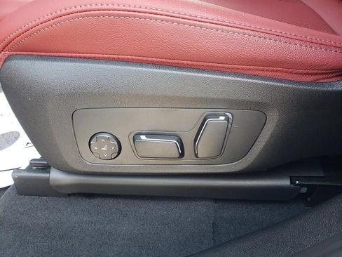 Certified 2025 BMW X4 xDrive30i w/ Premium Package AWD/4WD image 19