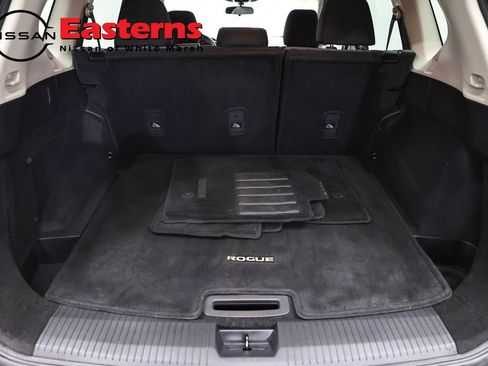 Used 2023 Nissan Rogue SV AWD/4WD image 9