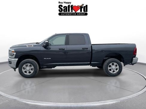New 2026 RAM 2500 Big Horn AWD/4WD image 4