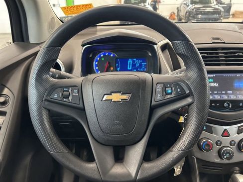 Used 2016 Chevrolet Trax LT AWD/4WD image 7