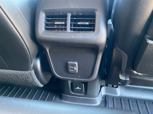 Used 2022 GMC Terrain SLT w/ Tech Package image 20