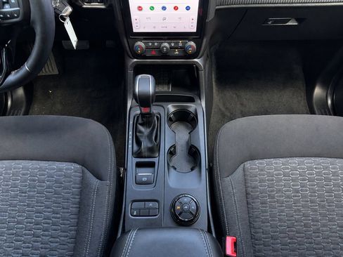 Used 2024 Ford Ranger XLT w/ Equipment Group 301A High AWD/4WD image 10