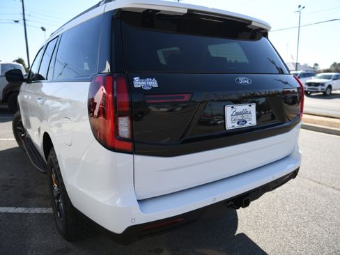 New 2026 Ford Expedition Tremor image 14