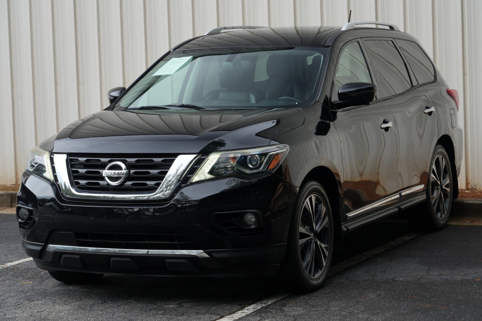 Used 2017 Nissan Pathfinder Platinum AWD/4WD image 52