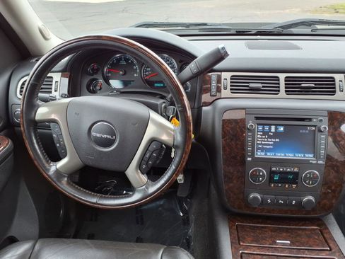 Used 2013 GMC Sierra 2500 Denali w/ Suspension Package, Off-Road image 17