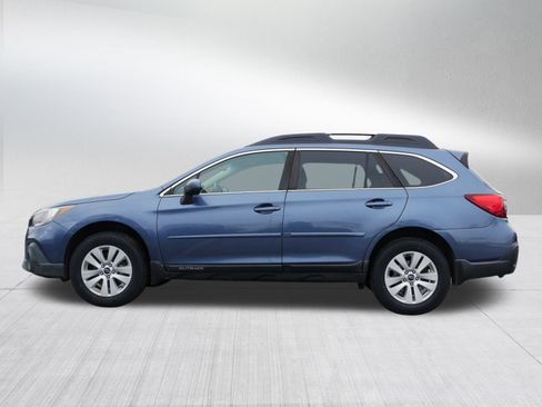 Used 2018 Subaru Outback 2.5i Premium image 4