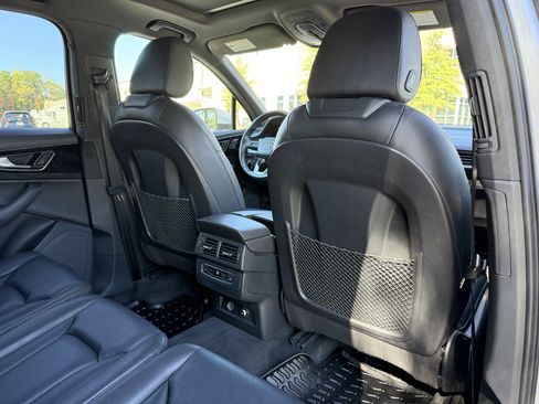 Used 2018 Audi Q7 3.0T Premium image 37