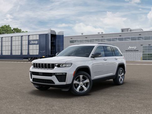 New 2026 Jeep Grand Cherokee Limited AWD/4WD image 1