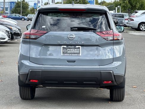 New 2026 Nissan Rogue SV image 5