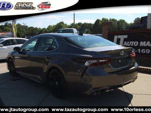 Used 2021 Toyota Camry XSE FWD image 5