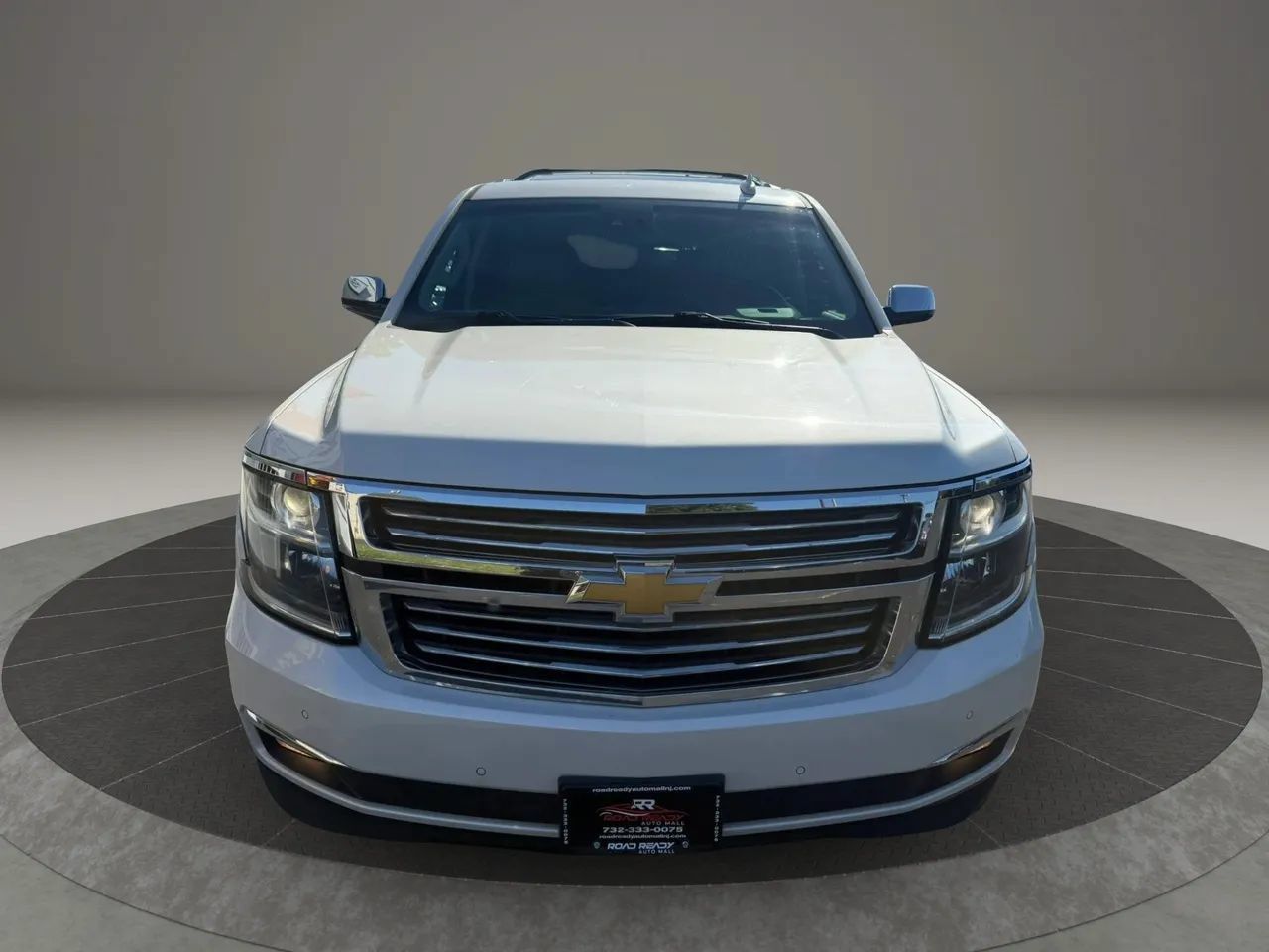 Used 2015 Chevrolet Suburban LTZ AWD/4WD image 4