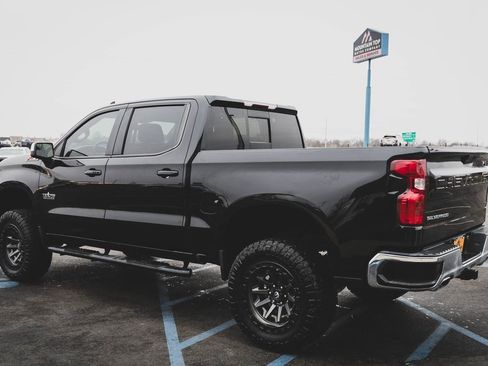 Used 2020 Chevrolet Silverado 1500 LT w/ Texas Edition image 25