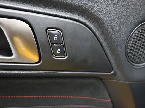 Used 2017 Ford Mustang Shelby GT350R w/ GT350R Equipment Group 920A image 19