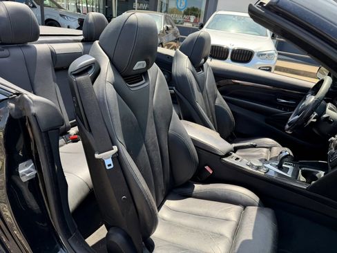 Used 2015 BMW M4 Convertible RWD image 23