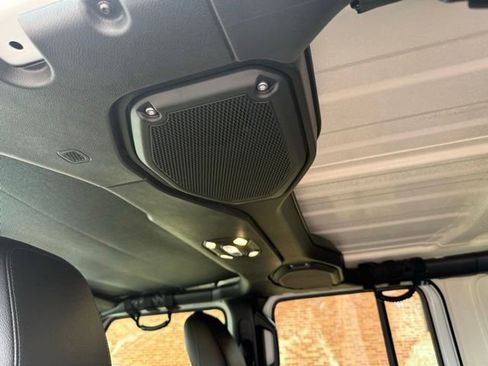 Used 2021 Jeep Wrangler Unlimited Rubicon image 36