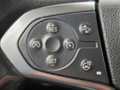 Used 2018 Chevrolet Suburban Premier AWD/4WD image 12