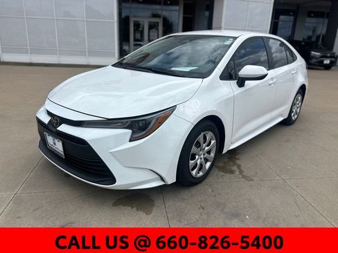 Certified 2025 Toyota Corolla LE FWD image 2