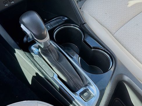 Used 2024 Buick Encore GX Preferred w/ Comfort Package image 18