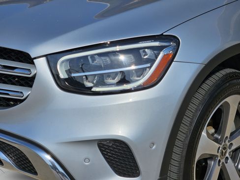 Certified 2022 Mercedes-Benz GLC 300 image 9