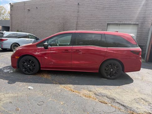 Used 2025 Honda Odyssey Sport-L image 7