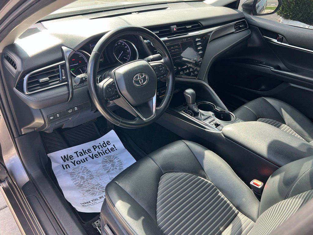 Used 2019 Toyota Camry SE w/ Audio Package FWD image 13