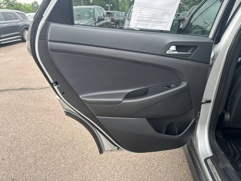 Used 2016 Hyundai Tucson Limited w/ Option Group 03 FWD image 16