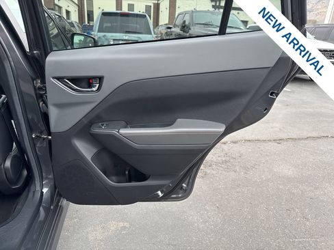 Used 2024 Subaru Crosstrek 2.5i Limited w/ Popular Package #4A image 12