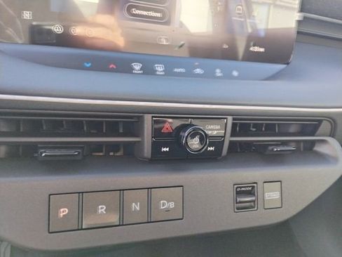 New 2026 Nissan Leaf S+ w/ Floor Mat Package (S+) image 18