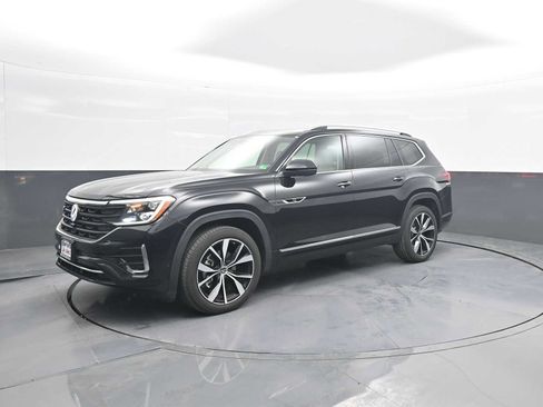 Used 2026 Volkswagen Atlas SEL Premium R-Line AWD/4WD image 4