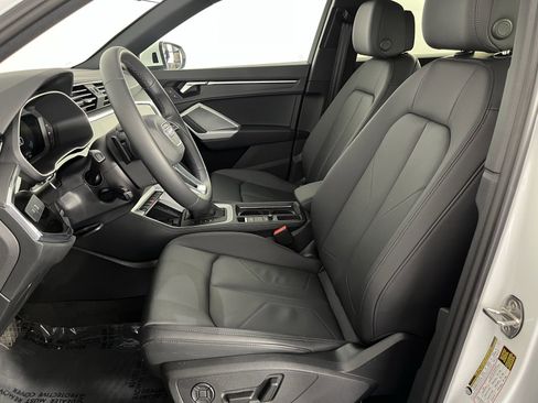 Used 2025 Audi Q3 2.0T Premium w/ Convenience Package image 12