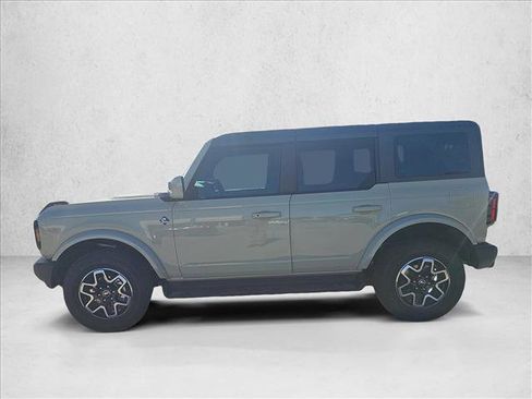 New 2025 Ford Bronco Outer Banks image 2