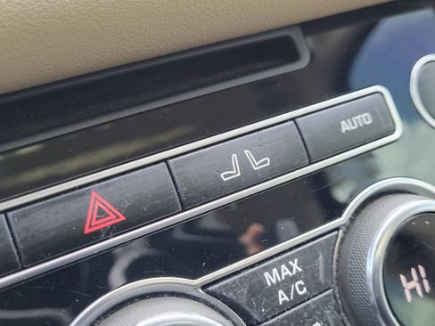 Used 2015 Land Rover Range Rover Sport HSE image 31