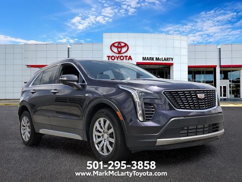 Used 2023 Cadillac XT4 Premium Luxury w/ Cold Weather Package AWD/4WD image 7