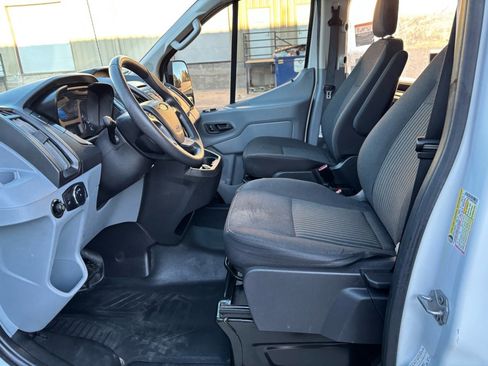 Used 2019 Ford Transit 250 130 Low Roof image 21