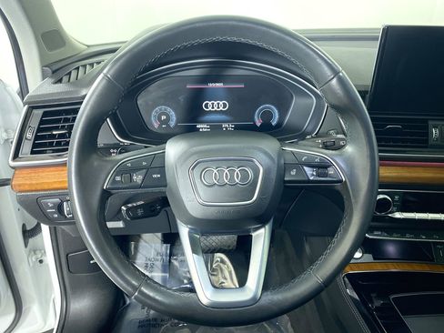 Used 2021 Audi Q5 Prestige w/ Prestige Package image 13