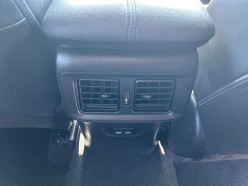 Used 2025 Toyota RAV4 XLE Premium AWD/4WD image 17