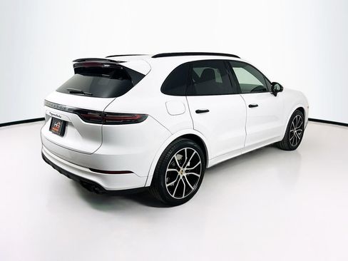Used 2019 Porsche Cayenne Turbo w/ Premium Plus Package AWD/4WD image 6