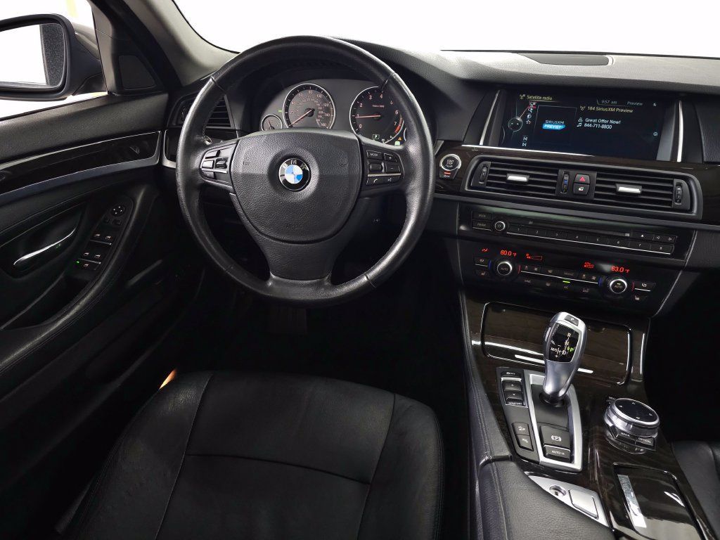 Used 2014 BMW 528i xDrive Sedan AWD/4WD image 17