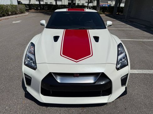 Used 2020 Nissan GT-R Premium AWD/4WD image 12
