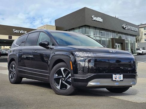 New 2026 Hyundai Ioniq 9 SE image 1