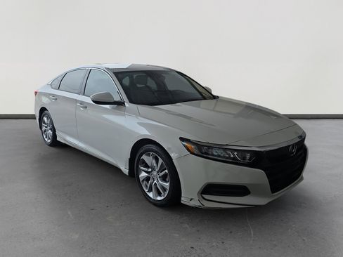 Used 2018 Honda Accord LX image 7