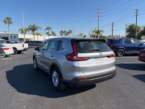 Used 2024 Honda CR-V LX image 5