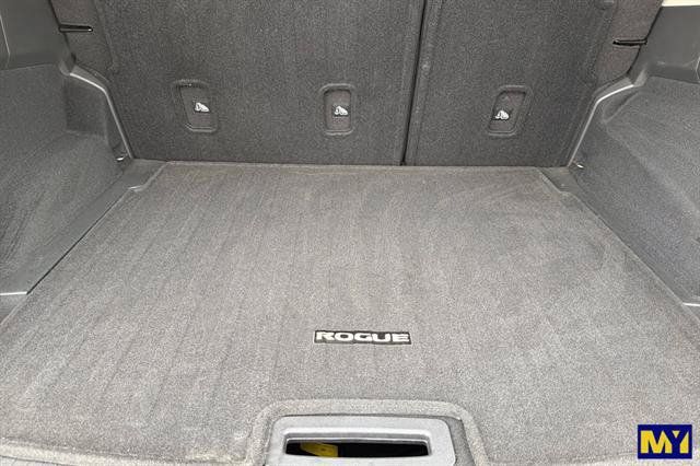 Used 2023 Nissan Rogue SV FWD image 17