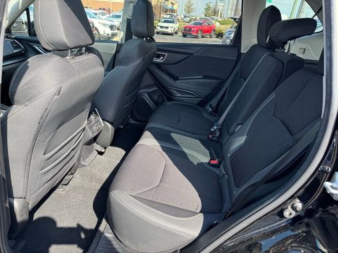 Used 2024 Subaru Forester Premium image 8