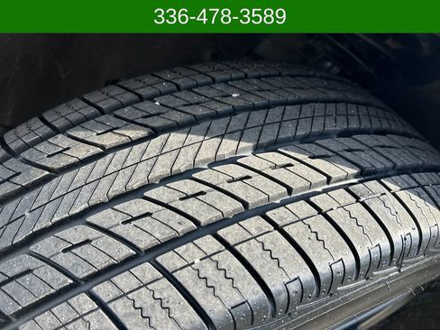 Certified 2023 Lincoln Nautilus Reserve w/ Equipment Group 201A image 28