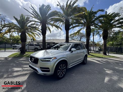 Used 2019 Volvo XC90 T5 Momentum w/ Protection Package Premier image 2