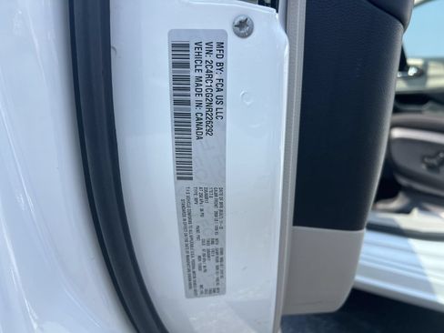 Used 2022 Chrysler Voyager LX FWD image 37