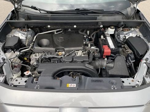 Used 2019 Toyota RAV4 XLE AWD/4WD image 28